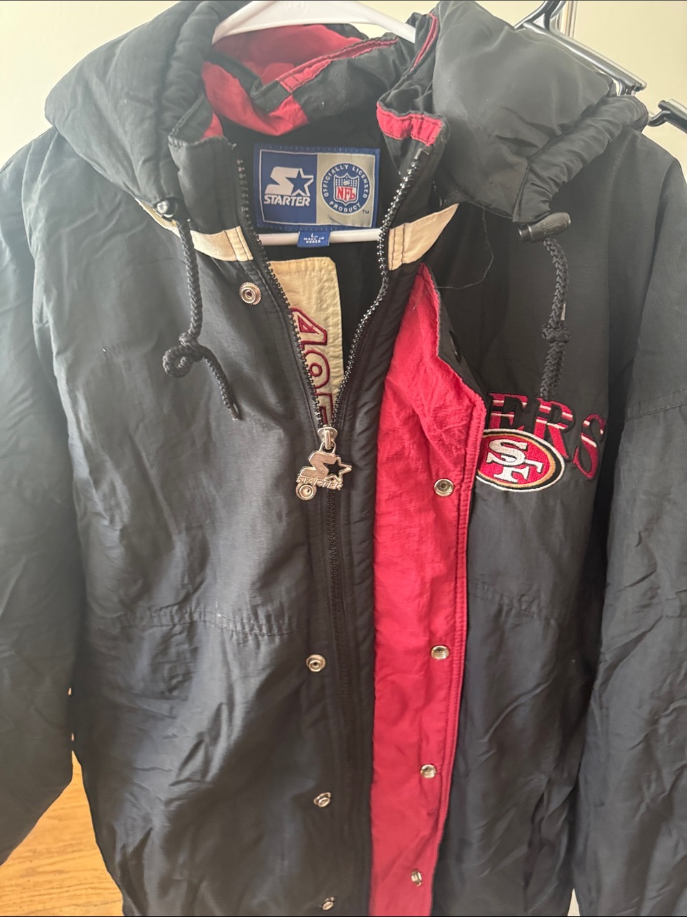 STARTER Black Puffer Jacket with Red Lining and Hood
